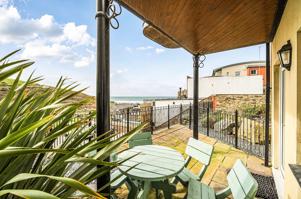 Property photo 3 of 16 1424607-20-69B052...