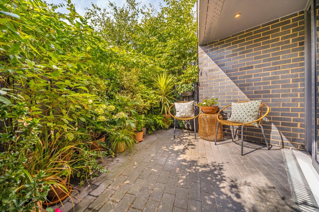 Property photo 3 of 10 Picture No. 24