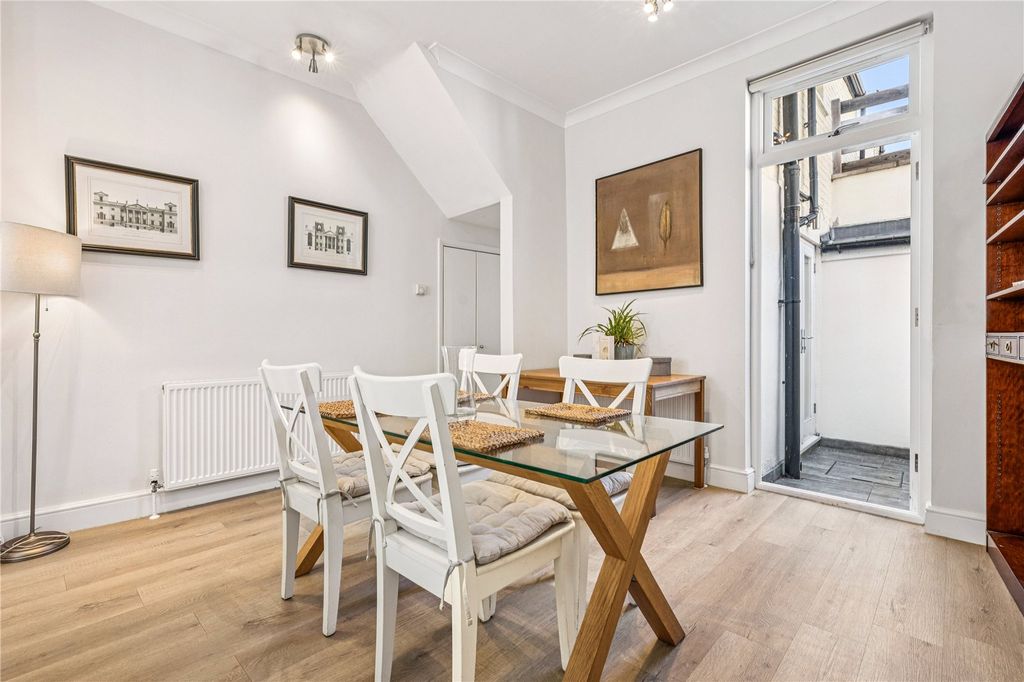 Property photo 3 of 17 Picture No. 12