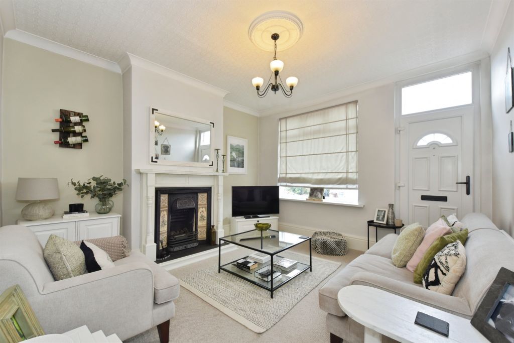 Property photo 3 of 14