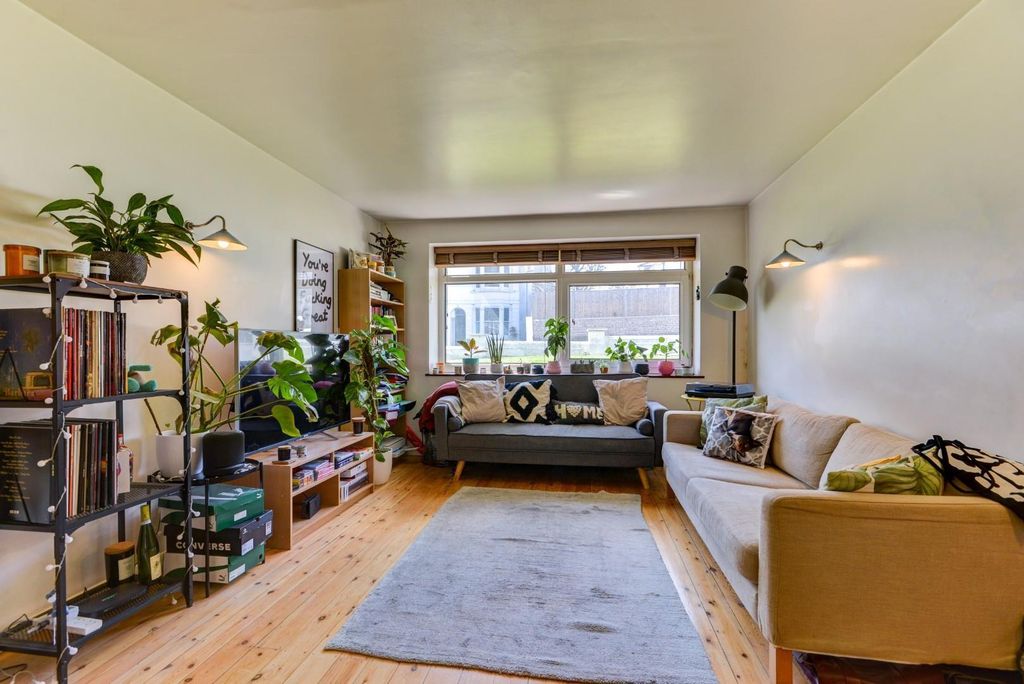 Property photo 3 of 15 S.Jpg