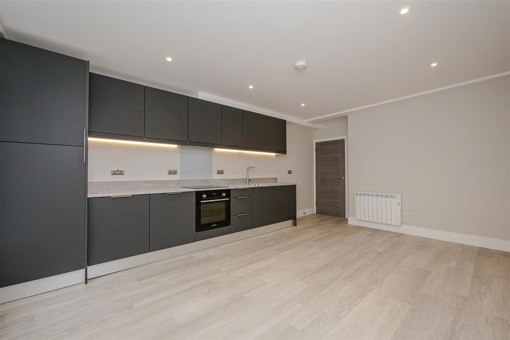 Property photo 3 of 16 Kitchen/Living Room