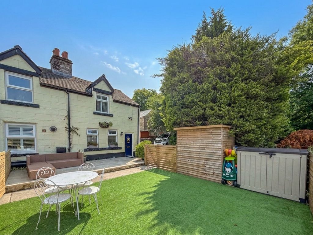 Property photo 1 of 17 North Rd V