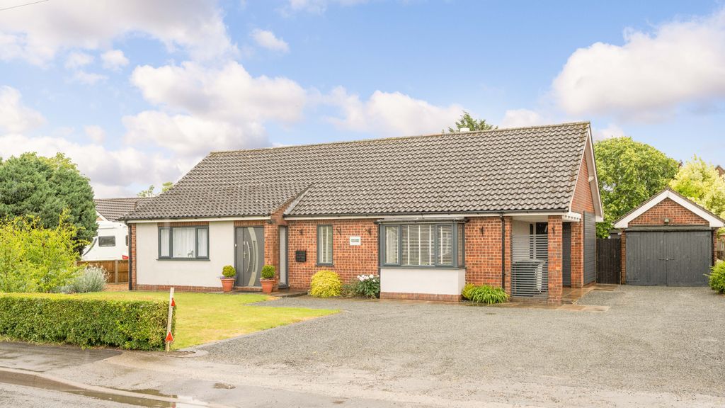 Property photo 1 of 34