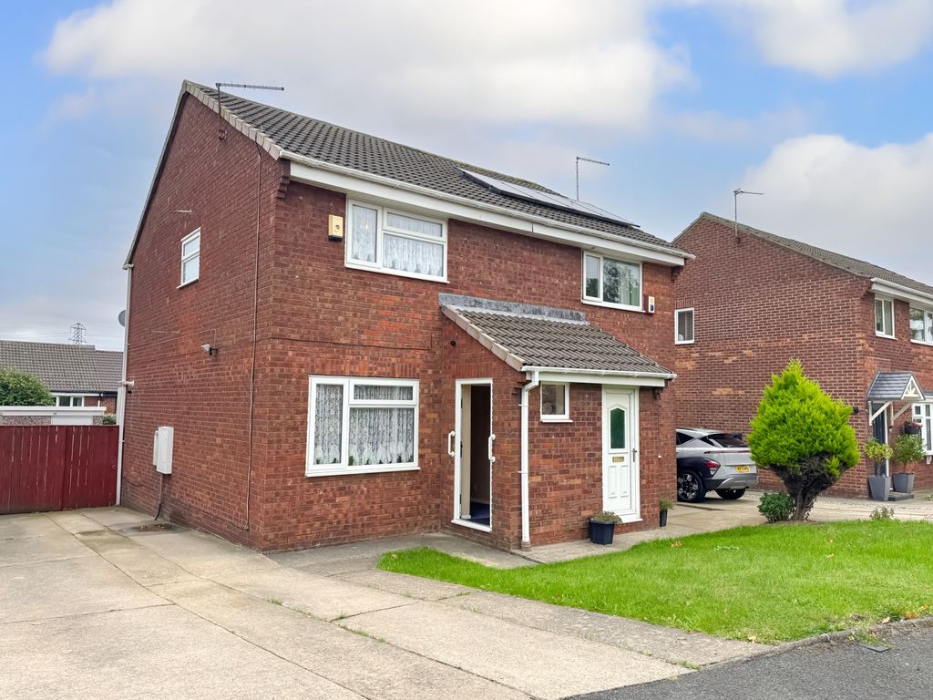 Property photo 1 of 16 Glastonbury Ewemove Skelton-13