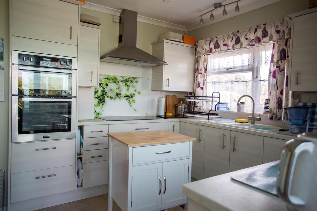 Property photo 2 of 16 Derb9304.Jpg