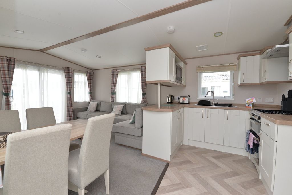 Property photo 2 of 16 Picture No. 09