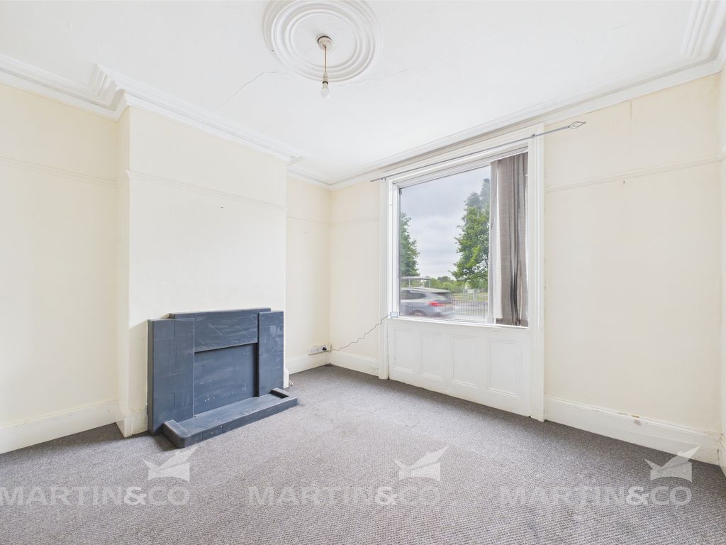Property photo 2 of 12 Cam02406G0-Pr0458-Still001