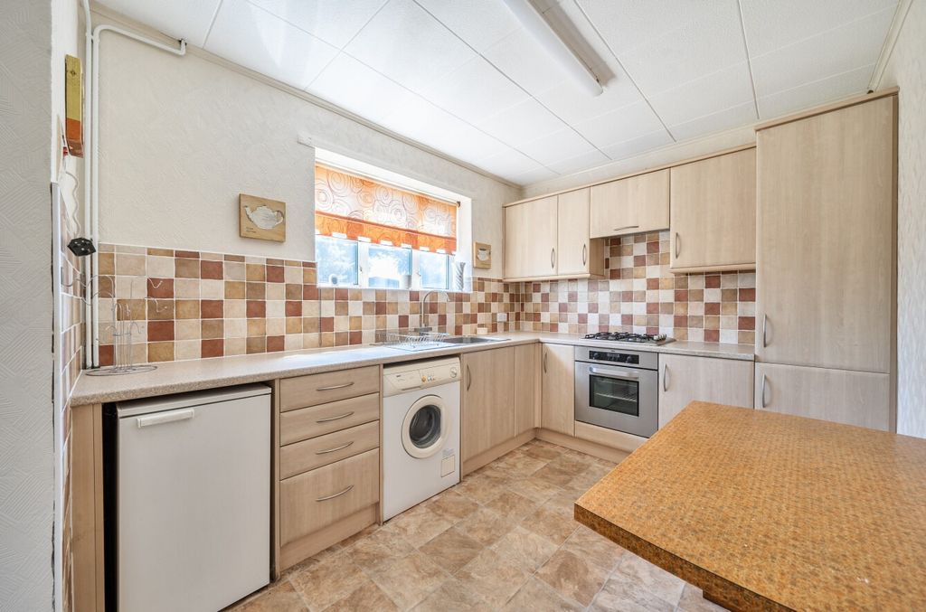 Property photo 2 of 14 5066832