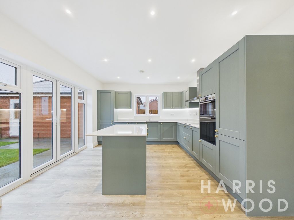 Property photo 2 of 39 4892731