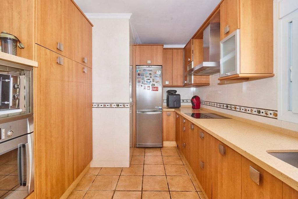 Property photo 3 of 59