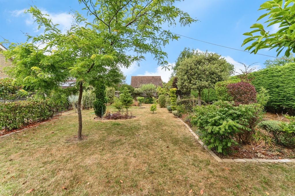 Property photo 2 of 17