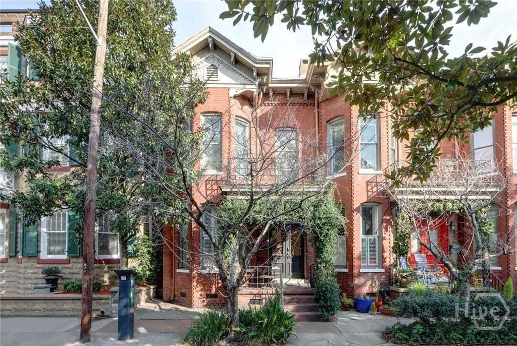 Property photo 1 of 31