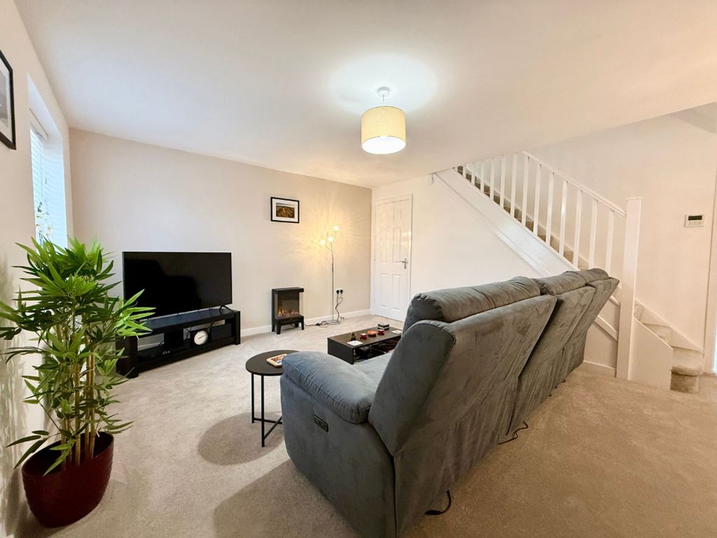 Property photo 2 of 24