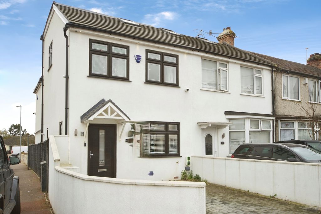 Property photo 1 of 17 Pbox-Img.Jpg