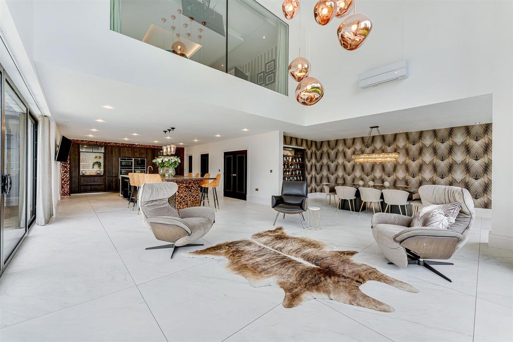 Property photo 2 of 66 41 Massams Lane Formby-67.Jpg