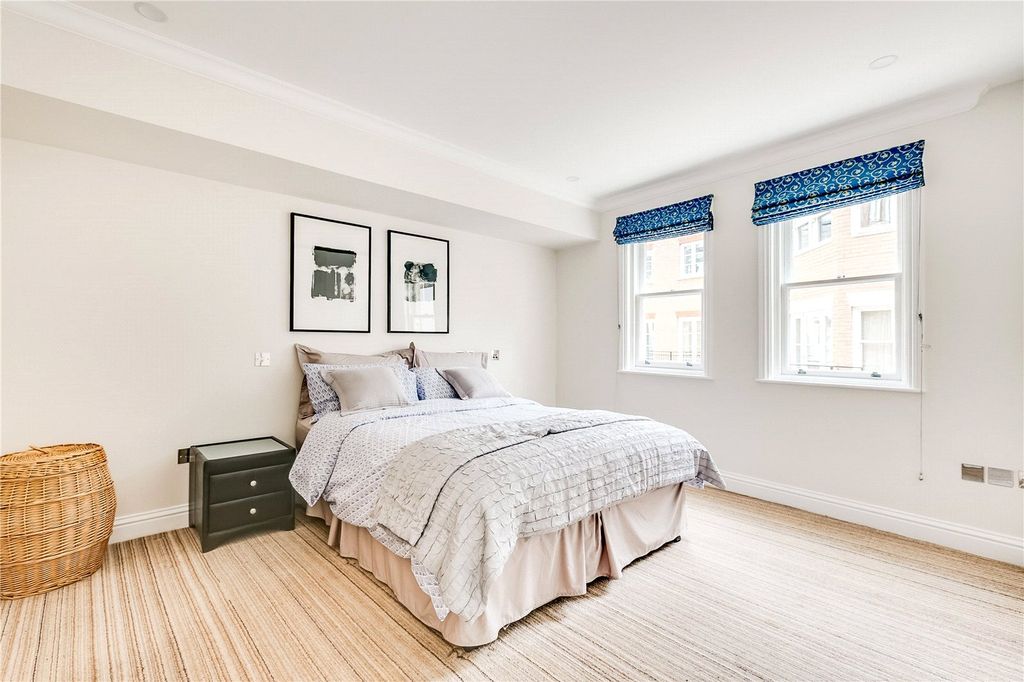 Property photo 3 of 7