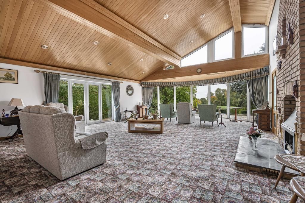 Property photo 3 of 35 10_65610.Jpg