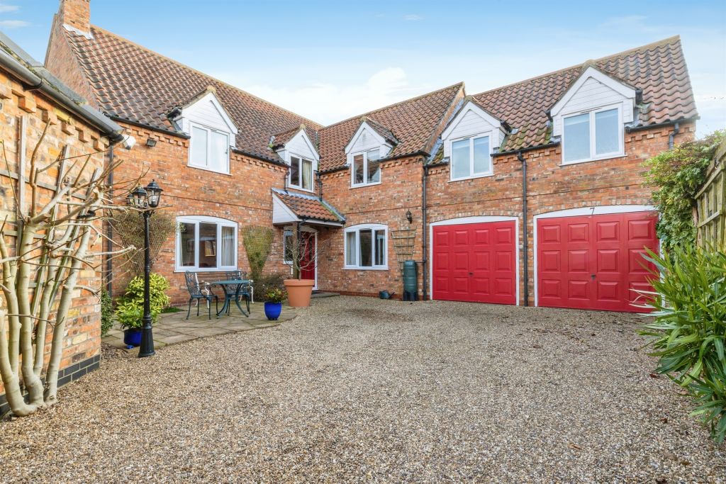 Property photo 1 of 17