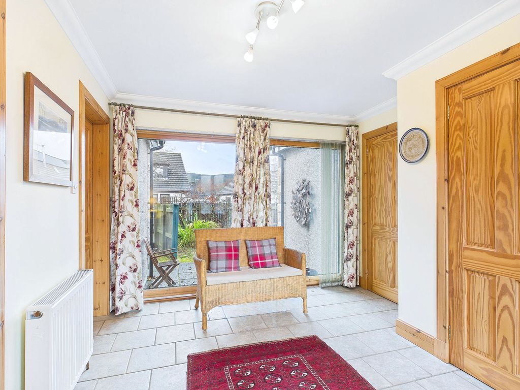 Property photo 2 of 47