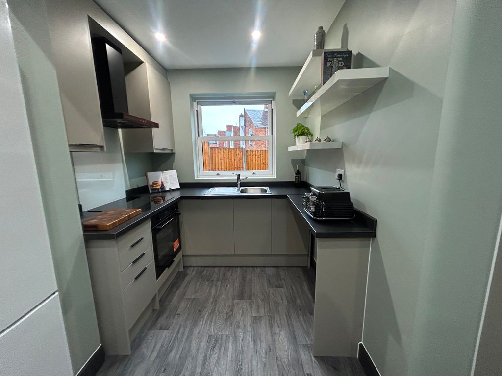 Property photo 3 of 13