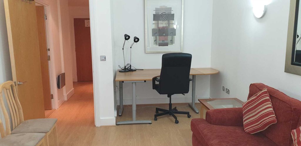 Property photo 2 of 6