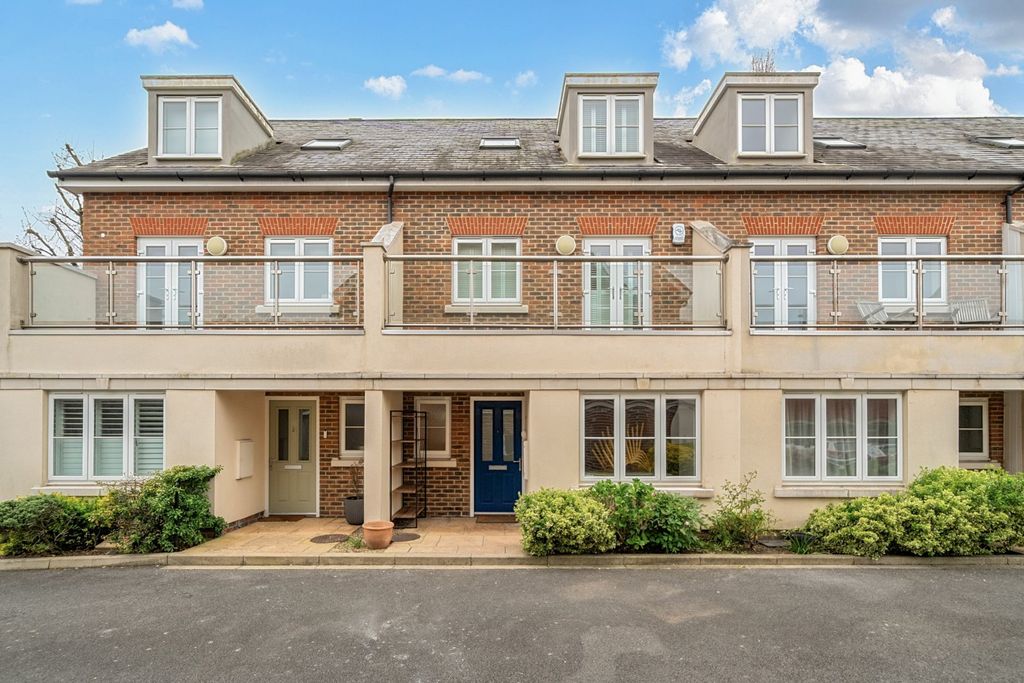 Property photo 1 of 22 Picture No. 23