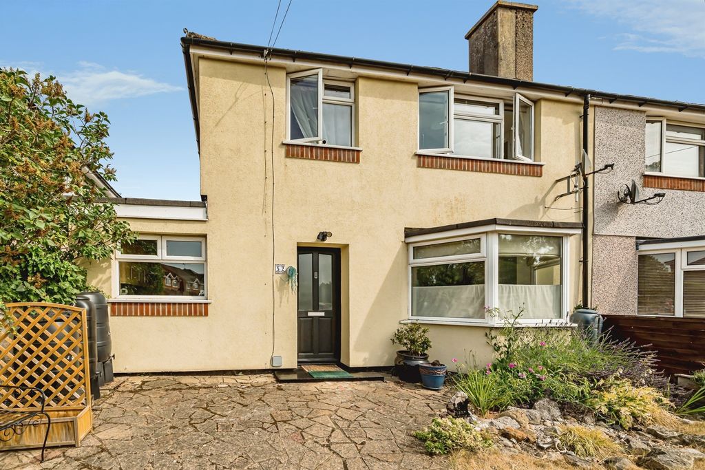 Property photo 1 of 20