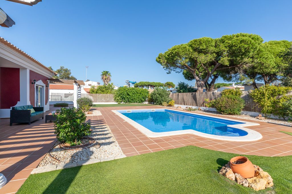 Property photo 3 of 39