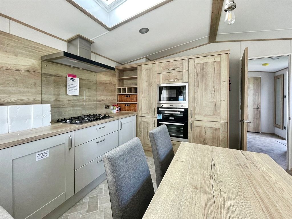 Property photo 2 of 11 Picture No. 01