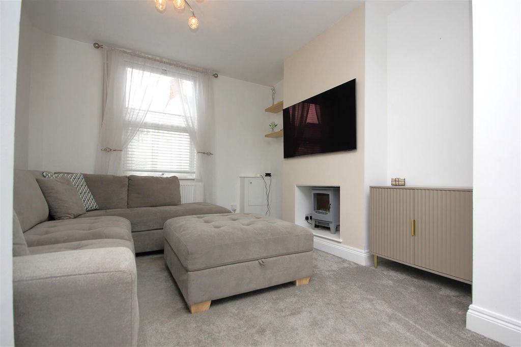 Property photo 2 of 12 Img_1483.Jpg