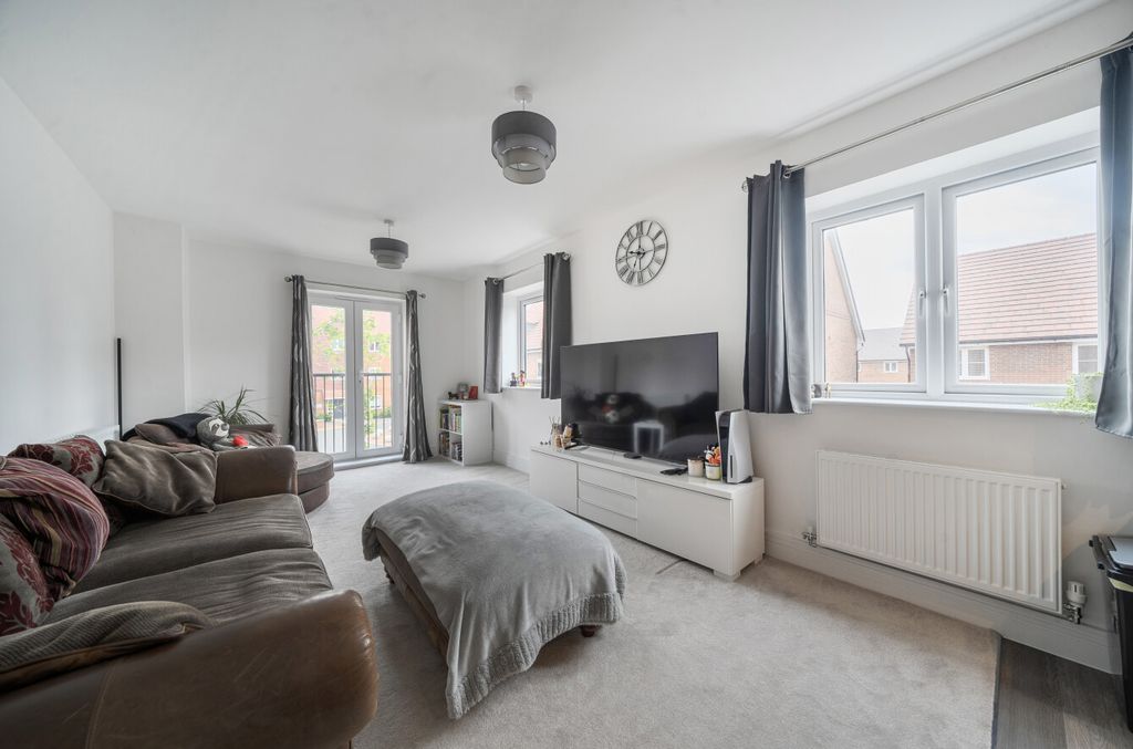 Property photo 2 of 10 1458890-3-6A06E39...