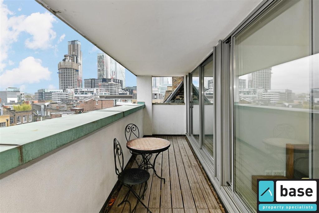 Property photo 2 of 16 Balcony