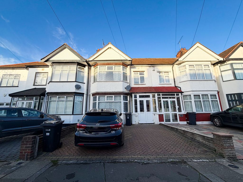 Property photo 1 of 1 Otley Drive Ig2