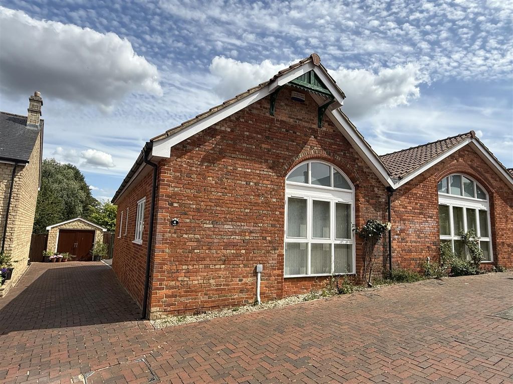 Property photo 1 of 16