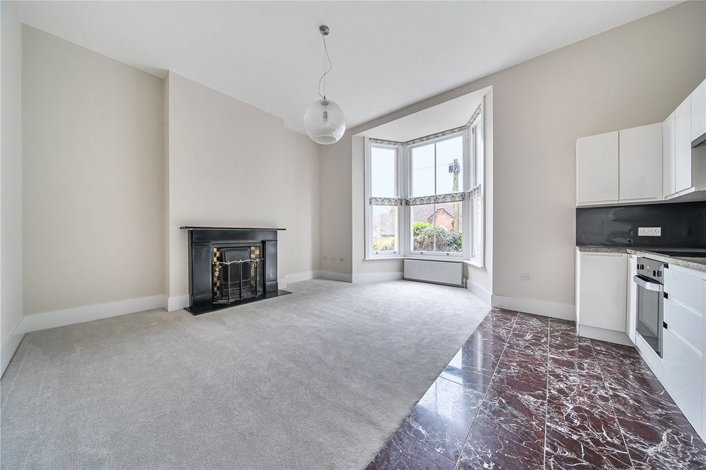 Property photo 2 of 20 Picture No. 10