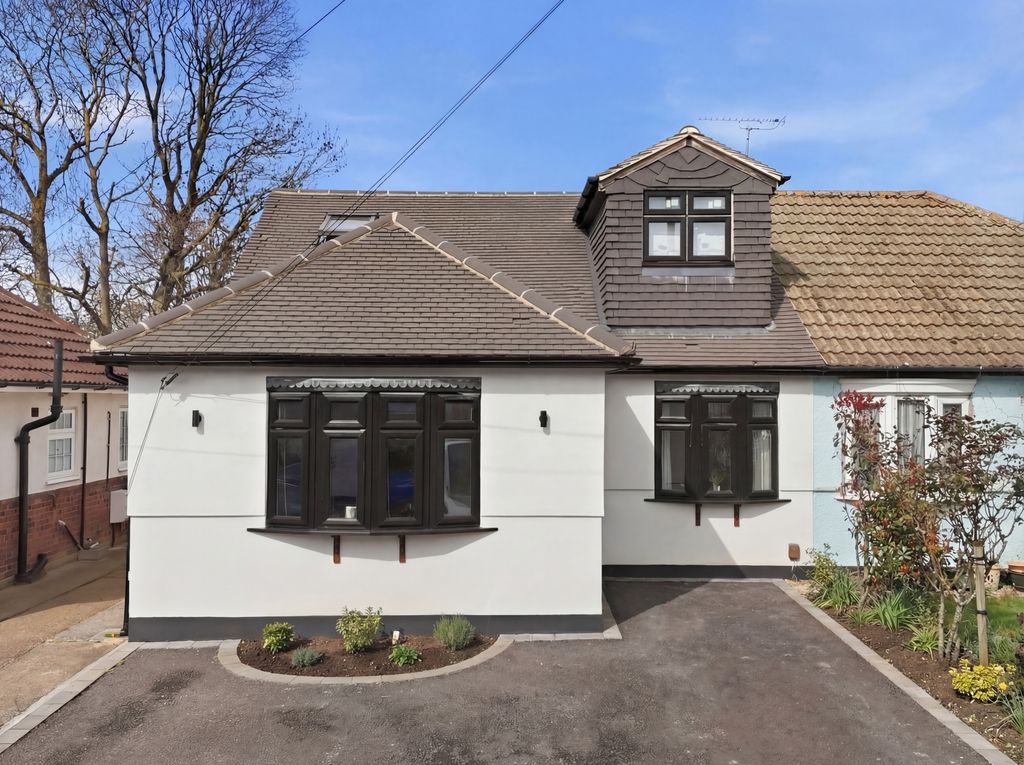 Property photo 1 of 14 Front