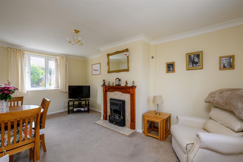 Property photo 2 of 12 Living Dining