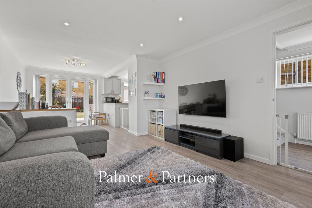 Property photo 3 of 18 Picture No. 06