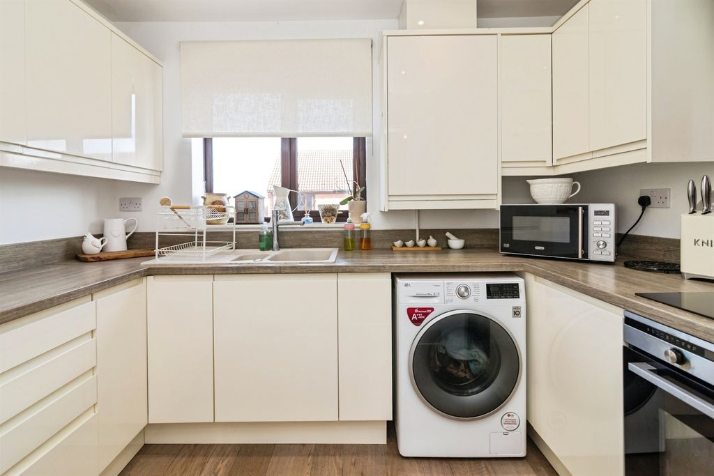 Additional image 7 of 1 bed maisonette for saleStaplehurst Close, Carlton Colville, Lowestoft NR33