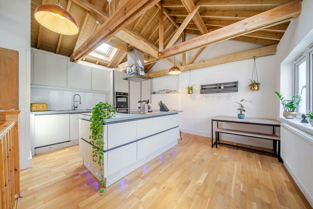 Property photo 3 of 20 1494129-9-6A6c82A...
