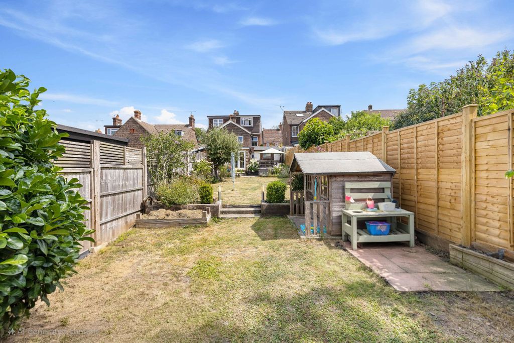Property photo 2 of 23