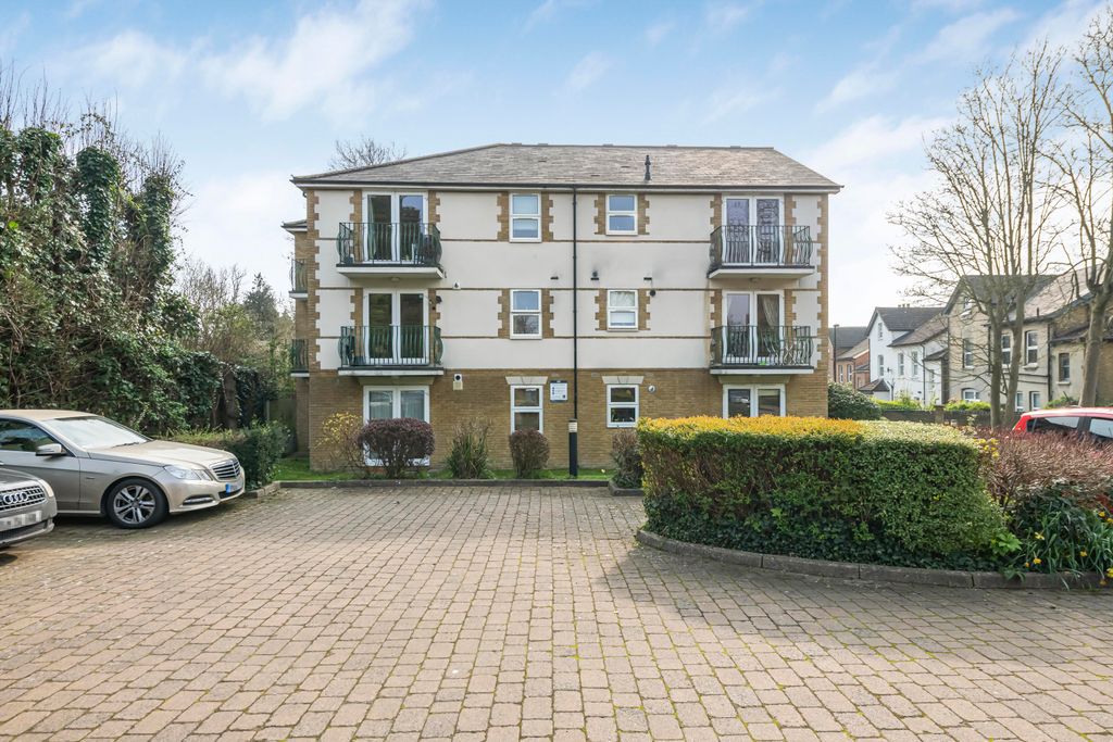 Property photo 1 of 6