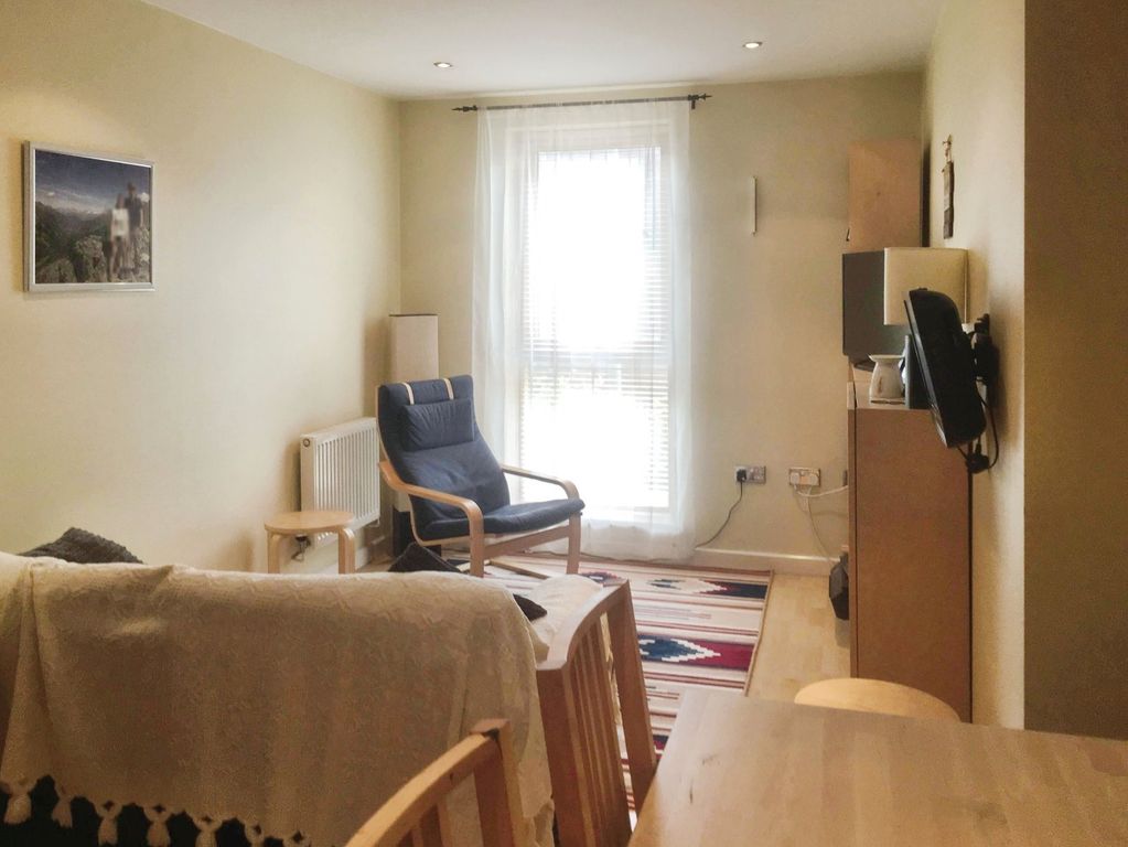 Property photo 2 of 10 Picture No. 28