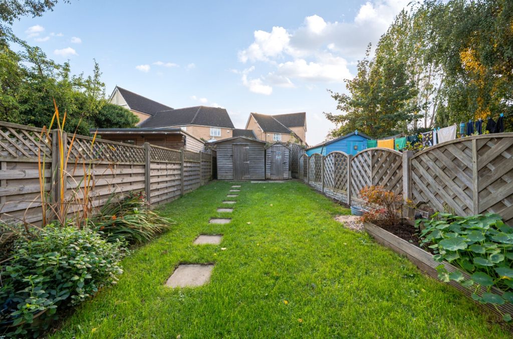 Property photo 2 of 20 Ewemove Harrogate Garden