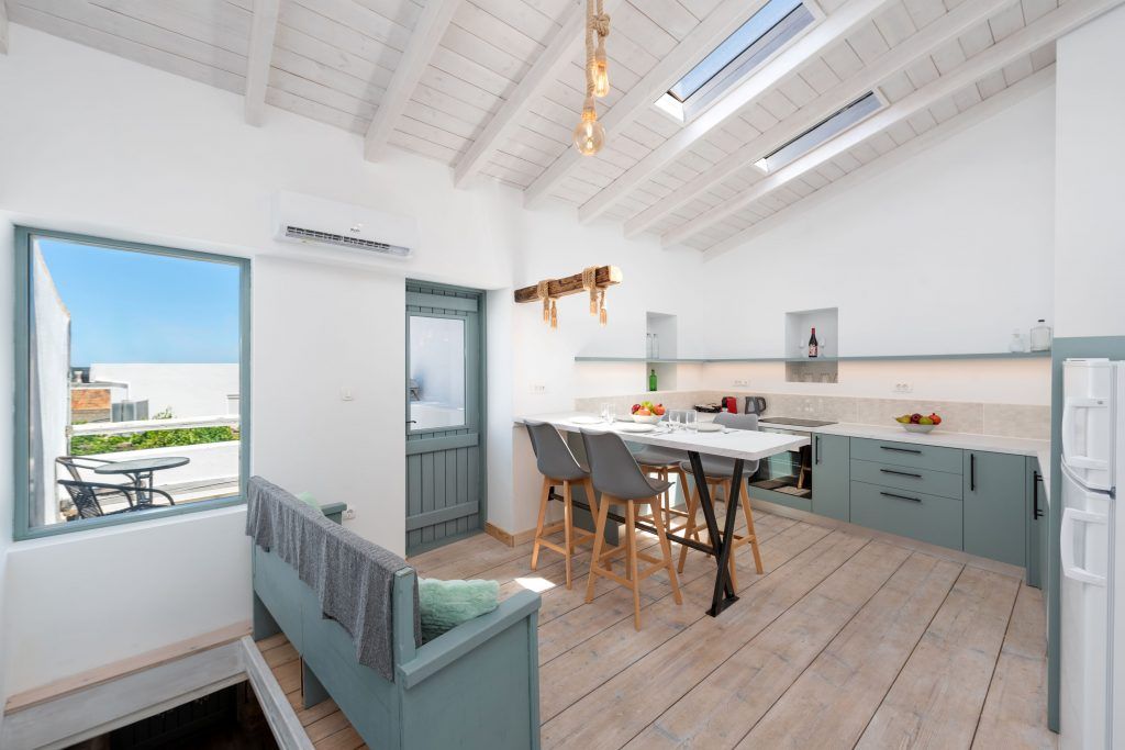 Property photo 1 of 28