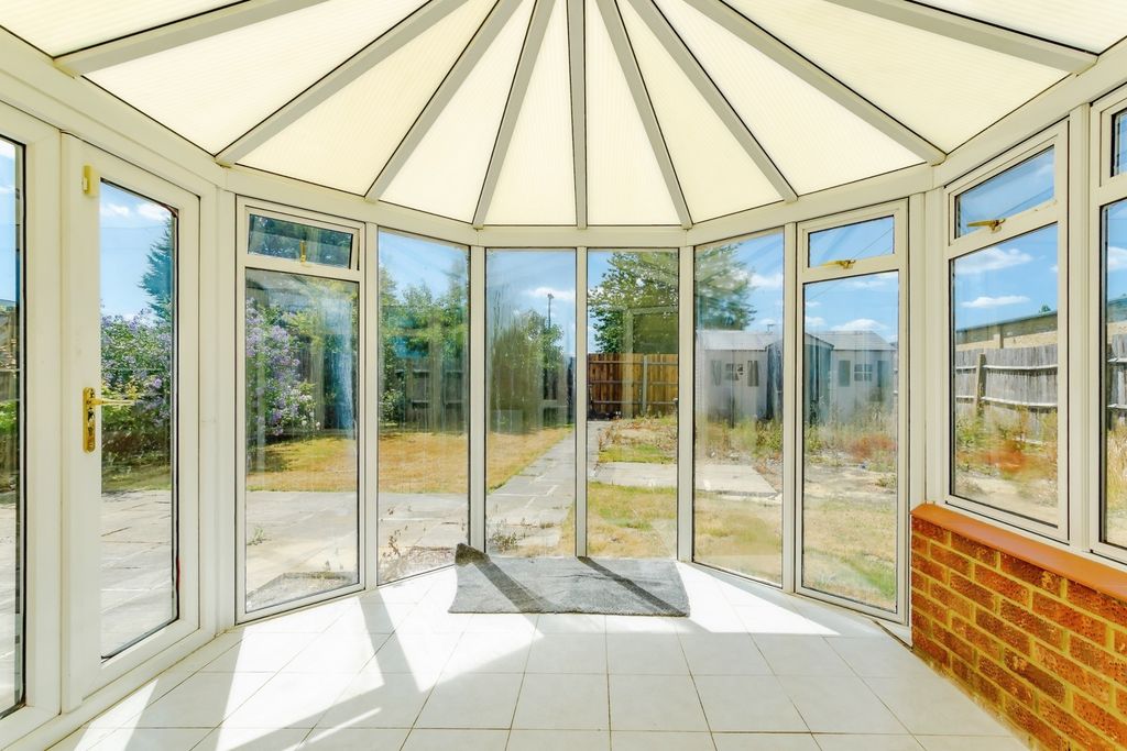 Property photo 3 of 18 Photo