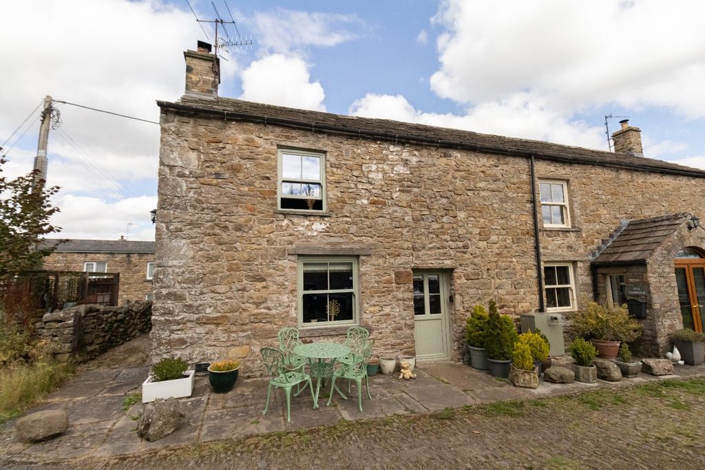 Property photo 1 of 12 5356020