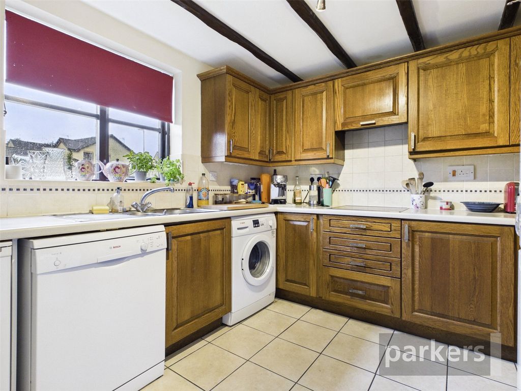 Property photo 3 of 13 Kitchen