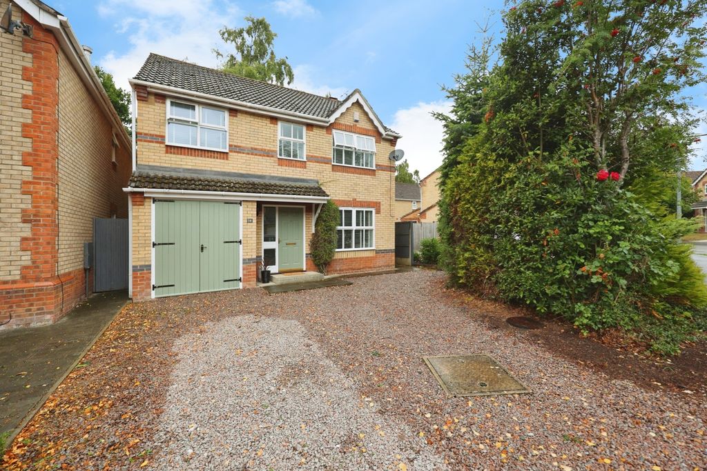 Property photo 1 of 32 4531700